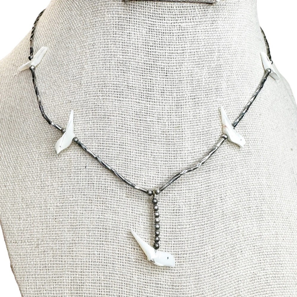 Vintage Native MOP Fetish Bird Y Beaded Necklace 14"
